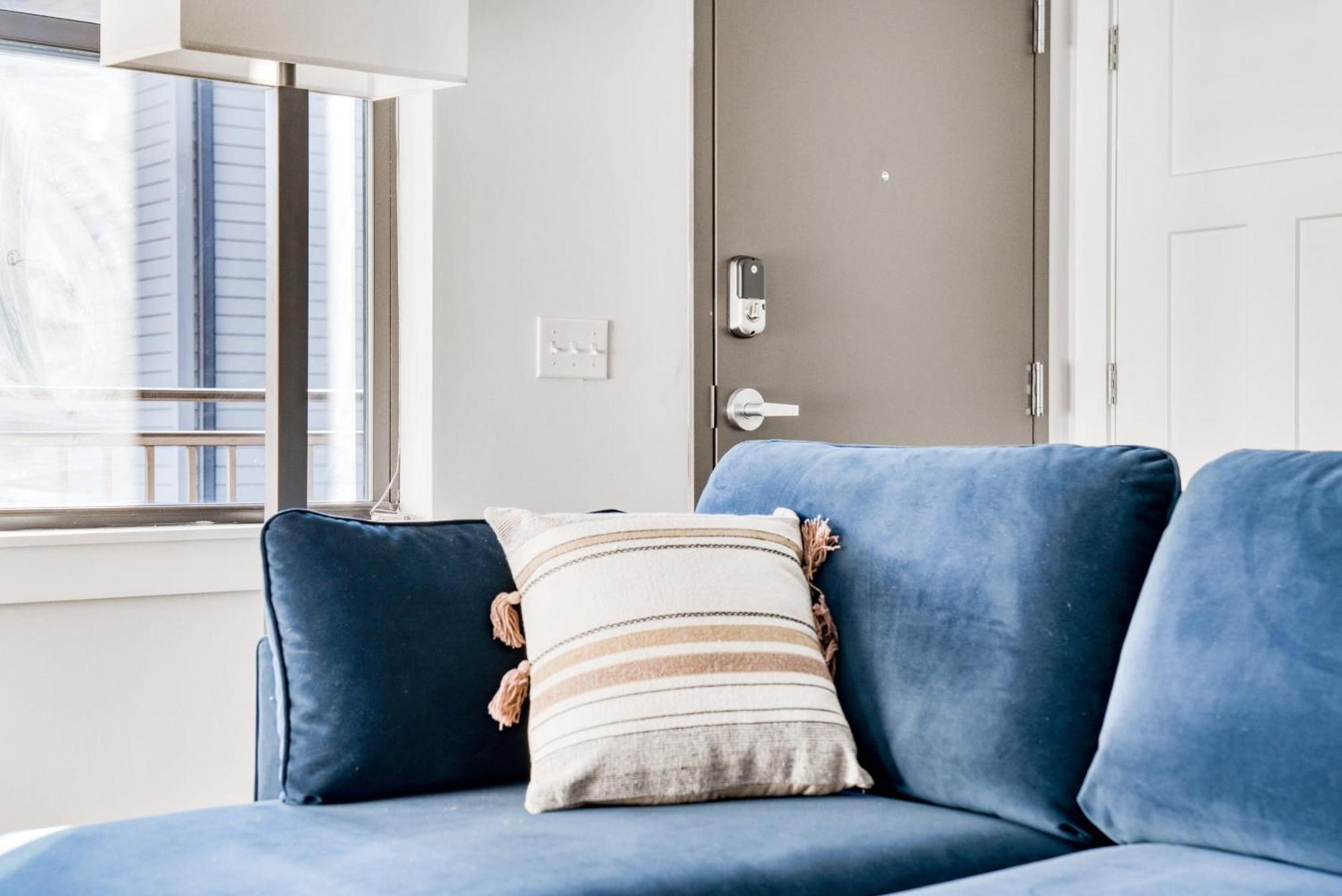 Cozysuites Music Row Bold 1Br W Free Parking Nashville Ngoại thất bức ảnh